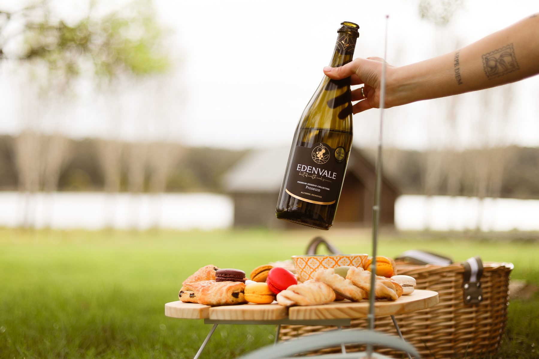 Why Drink Non-Alcoholic White Wine